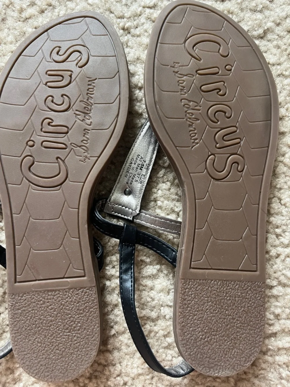 Circus by Sam Edelman Black T-Strap Sandals with Brown Footbed